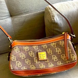 Vintage Dooney & Bourke bag